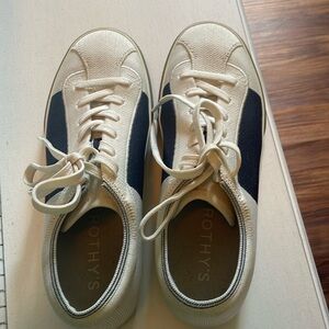 Rothys Tennis Shoes. EUC, worn twice